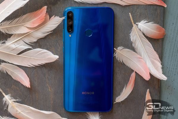 Первые впечатления от смартфонов серии Honor 9: яркий авангард