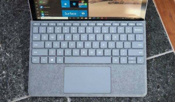 Microsoft представил Surface Go 2 – планшет, имитирующий бюджетный ноутбук